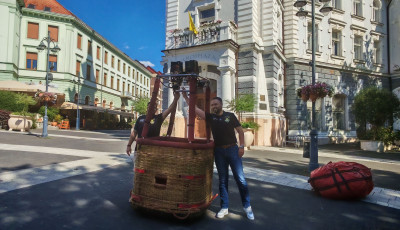 Cs&uuml;t&ouml;rt&ouml;k reggel felsz&aacute;llnak az első ballonok &ndash; 23 csapat &eacute;rkezik a Kaposv&aacute;ri Hől&eacute;gballon Bajnoks&aacute;gra