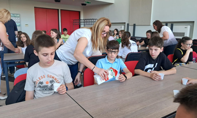 J&ouml;vőre is folytat&oacute;dik az Iskolatej Program Kaposv&aacute;ron &eacute;s k&ouml;rny&eacute;k&eacute;n