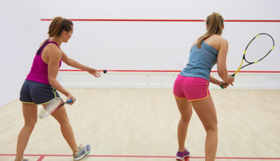 &Uuml;tőt k&eacute;zbe, squashra fel!