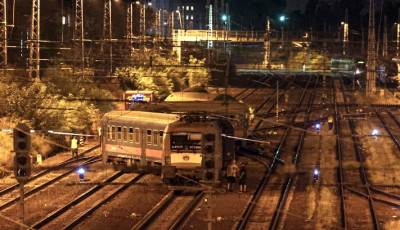 A kaposv&aacute;ri j&aacute;ratokat is &eacute;rinti a vas&aacute;rnap esti, Keleti p&aacute;lyaudvaron t&ouml;rt&eacute;nt vonatbaleset