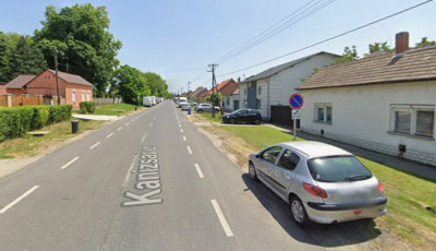 Forgalomkorl&aacute;toz&aacute;s j&ouml;n Kaposv&aacute;ron: jav&iacute;tj&aacute;k az &uacute;tburkolatot a Kanizsai utc&aacute;ban