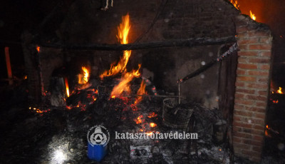 Le&eacute;gett egy pince n&aacute;dfedele T&aacute;ska ter&uuml;let&eacute;n