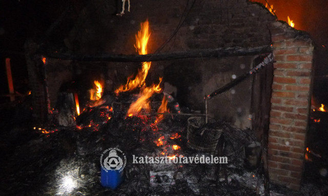 Le&eacute;gett egy pince n&aacute;dfedele T&aacute;ska ter&uuml;let&eacute;n