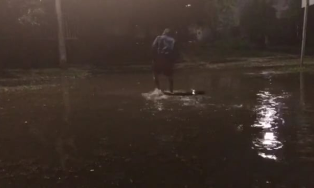 Elsők&eacute;nt kelt&uuml;nk &aacute;t a B&eacute;ke foly&oacute;n! - VIDE&Oacute;