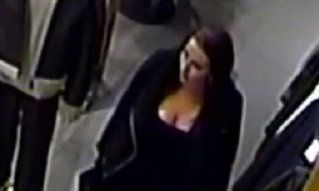 Felismered? Őt keresi a rendőrs&eacute;g egy kaposv&aacute;ri ruhabolti lop&aacute;s-&uuml;gy miatt