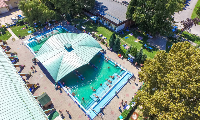 Strandok &Eacute;jszak&aacute;ja Somogy V&aacute;rmegy&eacute;ben - Mutatjuk, hol f&uuml;rdőzz &eacute;jszaka j&uacute;lius 26-&aacute;n