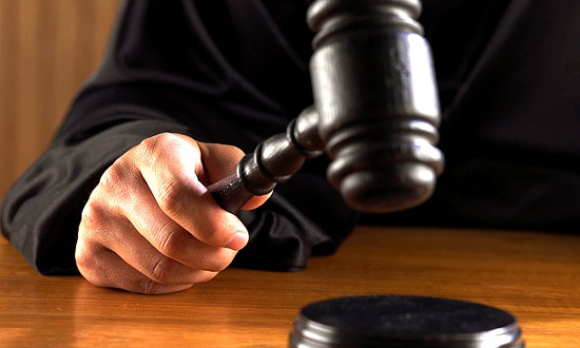 4 &eacute;vet kapott a Kaposv&aacute;ron j&aacute;r&oacute;kelőkre t&aacute;mad&oacute; g&aacute;tl&aacute;stalan rabl&oacute;