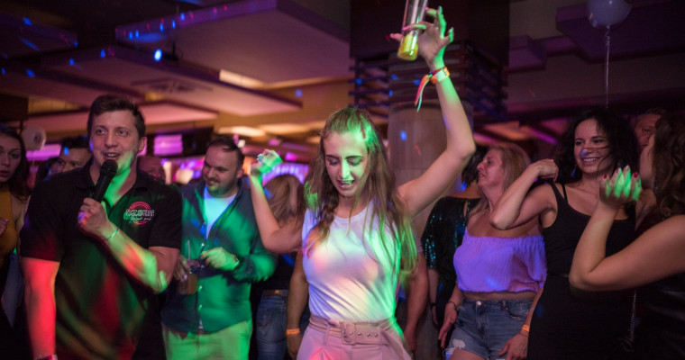Fergetegesre sikerült a Dzsem Oktoberfest témájú bulija! - GALÉRIA