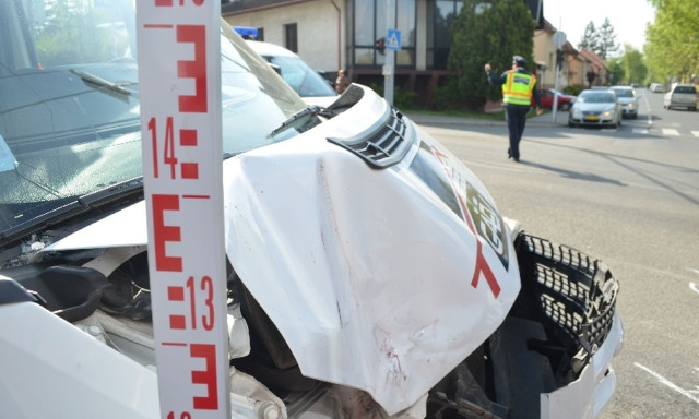 FELH&Iacute;V&Aacute;S - Szemtan&uacute;kat keres a kaposv&aacute;ri rendőrs&eacute;g - Ha l&aacute;ttad ezt a balesetet, jelentkezz!