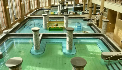 &Ouml;t &eacute;v ut&aacute;n &uacute;jra kinyithat a Balaton egyik kedvenc &eacute;lm&eacute;nyf&uuml;rdője