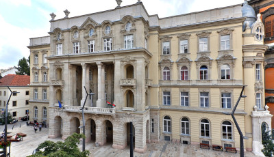 T&ouml;bb magyar egyetem is beker&uuml;lt a vil&aacute;g legjobbjai k&ouml;z&eacute;