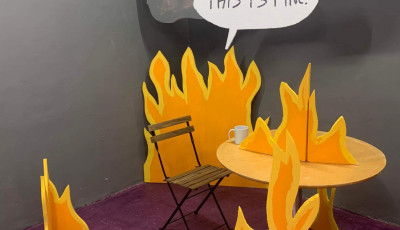 Itt egy csill&aacute;mf*szl&aacute;m&aacute;t is meglovagolhatsz - megny&iacute;lt az első magyar meme m&uacute;zeum