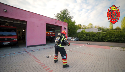 Nem ak&aacute;rmilyen kih&iacute;v&aacute;st teljes&iacute;tett az 57 &eacute;ves kaposv&aacute;ri &ouml;nk&eacute;ntes tűzolt&oacute; - VIDE&Oacute;