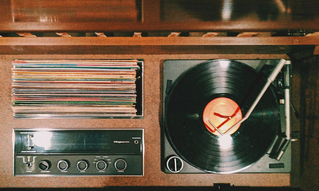 Ism&eacute;t aranykorukat &eacute;lik a lemezek - A vinyl megelőzte a CD-t, de a zenei streaming vezet