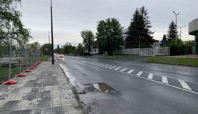 Felmart&aacute;k a V&aacute;s&aacute;rt&eacute;ri utat, de elfelejtett&eacute;k kit&aacute;bl&aacute;zni - Vigy&aacute;zzatok!