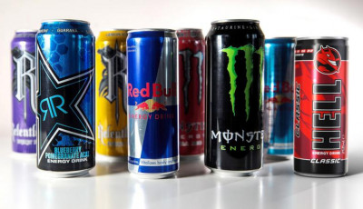 Ezeket az energiaitalokat nem v&aacute;s&aacute;rolhatj&aacute;k a 18 &eacute;v alattiak