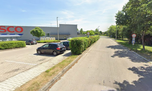 Megnyitott a forgalom előtt a kaposv&aacute;ri V&aacute;rosligeti &uacute;t