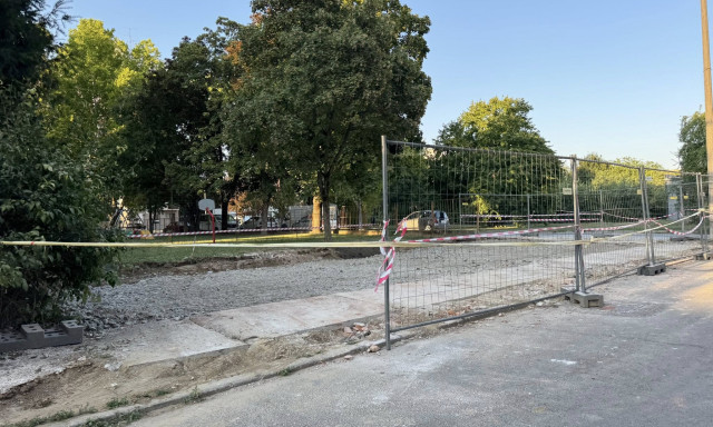 &Iacute;gy fest a B&eacute;ke utca az elbontott hők&ouml;zpont n&eacute;lk&uuml;l