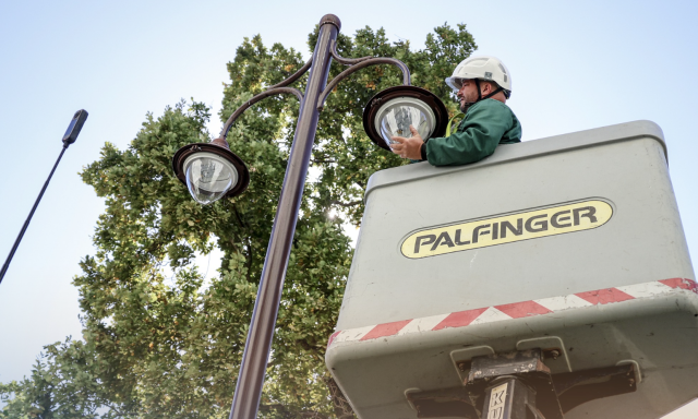 T&iacute;zezer l&aacute;mpatestet 1,664 milli&aacute;rd forint&eacute;rt cser&eacute;lnek le Kaposv&aacute;ron