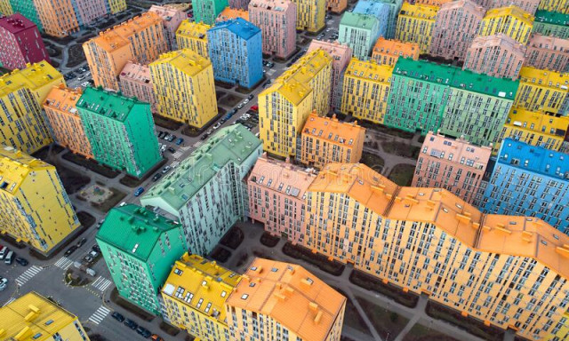 Legoland - A v&aacute;ros, ami kil&oacute;g a sorb&oacute;l