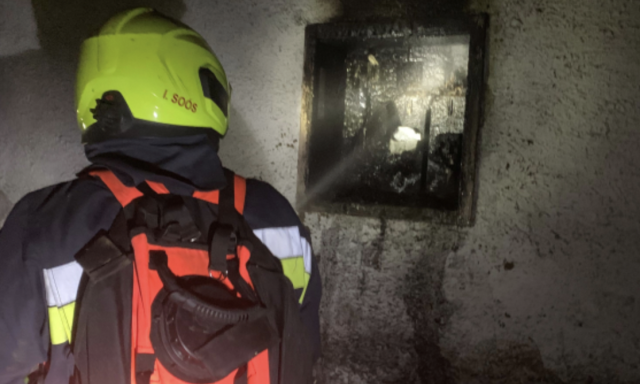 Cs&uuml;t&ouml;rt&ouml;k este tűz volt egy mikei h&aacute;zban