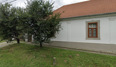 Koponya, &aacute;llkapocs &eacute;s combcsontokat tal&aacute;ltak a kőr&ouml;shegyi templom udvar&aacute;ban