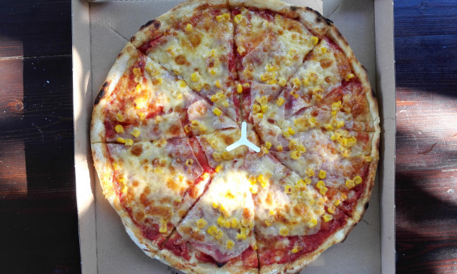 TESZTELTÜK a város legújabb pizzáját, íme az eredmény!