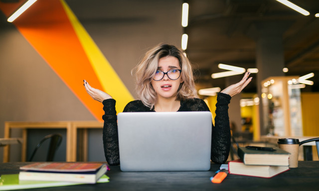 Szeptember v&eacute;g&eacute;n kicsekkol egy kaposv&aacute;ri szolg&aacute;ltat&oacute;, net &eacute;s TV n&eacute;lk&uuml;l maradhat 800 h&aacute;ztart&aacute;s