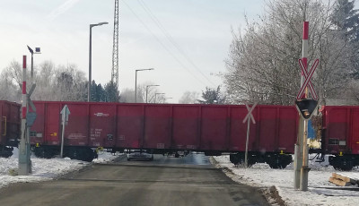 Aludni tetszik, kedves Rakt&aacute;r utcai bakter &uacute;r?