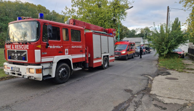 A K&Ouml;T&Eacute;L csapata is seg&iacute;t az &aacute;rv&iacute;zzel fenyegetett ter&uuml;leteken