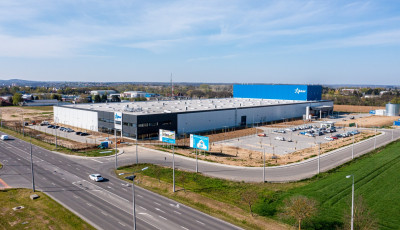 A J-Star kap j&aacute;rd&aacute;t, a Sisecam nem - Ki&iacute;rt&aacute;k a p&aacute;ly&aacute;zatot a tervez&eacute;sre - VIDE&Oacute;