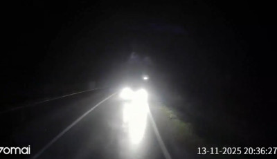 Front&aacute;lis &uuml;tk&ouml;z&eacute;st r&ouml;gz&iacute;tett olvas&oacute;nk a jutai kanyarban, a v&eacute;tkes sofőr elhajtott