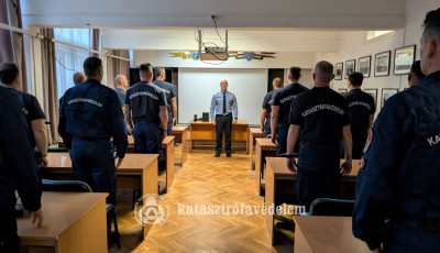 Kaposv&aacute;r tűzolt&oacute;i is r&eacute;szt vettek az &oacute;ri&aacute;s teker&eacute;sen