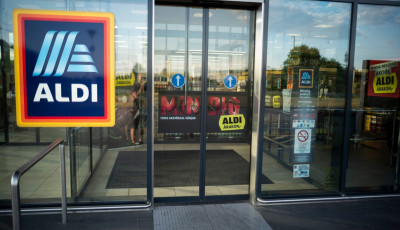 800 ezer nett&oacute; &eacute;s c&eacute;ges BMW - Ezt kapj&aacute;k az Aldi p&aacute;lyakezdő vezetői