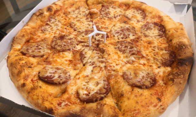 Új kaposvári pizzákat teszteltünk! - Pebo vs Pigaro