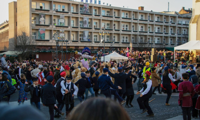 Meg&uacute;jult form&aacute;ban t&eacute;r vissza a kaposv&aacute;ri farsang