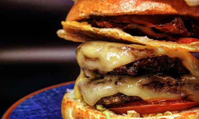 B&uuml;szk&eacute;k lehet&uuml;nk! K&eacute;t Magyar burgerező is beker&uuml;lt Eur&oacute;pa 50 legjobbja k&ouml;z&eacute;!