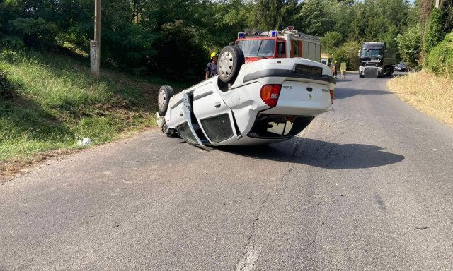 Tűz, vadk&aacute;r, felborult aut&oacute;k - Volt dolguk a h&eacute;tv&eacute;g&eacute;n rendesen a tűzolt&oacute;knak