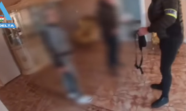 Kaposv&aacute;ri speed d&iacute;lert l&aacute;ttak el a S&aacute;rkerereszt&uacute;ron elfogott drogkereskedők - VIDE&Oacute;