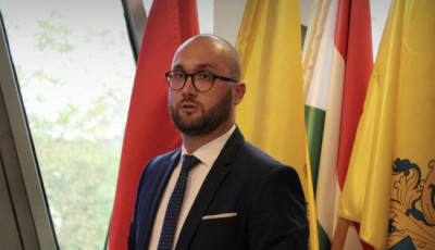 T&aacute;vozik F&uuml;l&ouml;p P&eacute;ter, a Csiky Gergely Sz&iacute;nh&aacute;z igazgat&oacute;ja