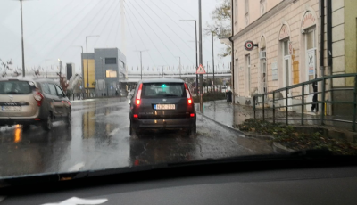 Az első nagyobb őszi esőn&eacute;l elesett a Budai Nagy Antal utca - VIDE&Oacute;
