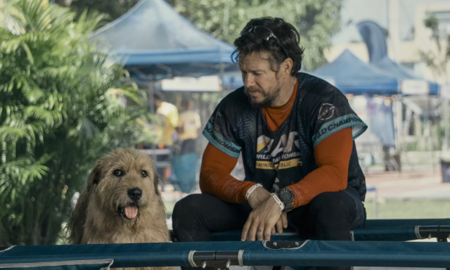 Cs&uuml;t&ouml;rt&ouml;k&ouml;n ker&uuml;l mozikba az Art&uacute;r, a kir&aacute;ly