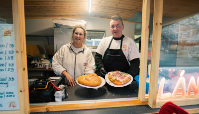 A KAPOSV&Aacute;R feliratig &aacute;ll a sor &ndash; ez&eacute;rt rajonganak ennyien a L&aacute;ngos B&aacute;zis&eacute;rt