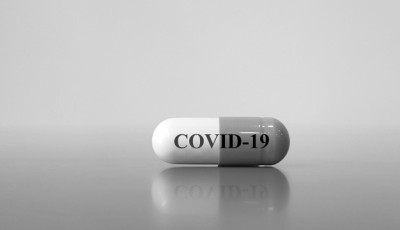 A Pfizer elkezdte tesztelni a koronav&iacute;rus elleni gy&oacute;gyszer&eacute;t