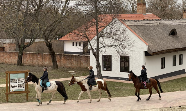 A Sz&aacute;nt&oacute;dpusztai Majors&aacute;g parkter&uuml;let&eacute;t is bez&aacute;rt&aacute;k a v&iacute;rus miatt