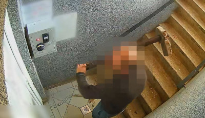 198-at vert r&aacute; egy kaposv&aacute;ri v&eacute;c&eacute;automat&aacute;t&oacute;ra, m&eacute;gsem jutott p&eacute;nzhez - VIDE&Oacute;