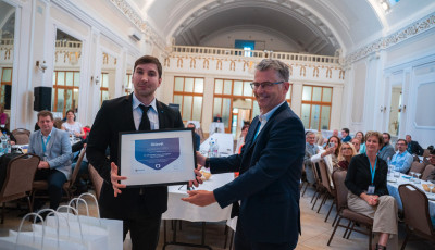 G&eacute;p&eacute;szes tan&aacute;r lett az &Eacute;v Informatikatan&aacute;ra Somogyban