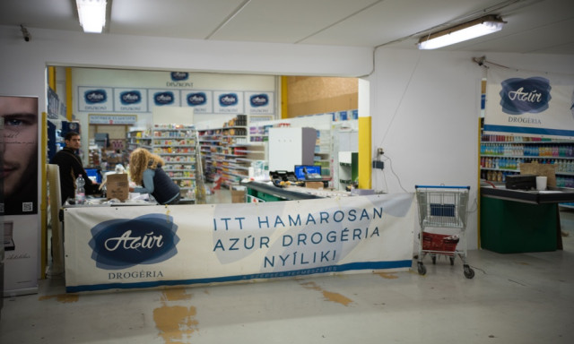 A város legjobb áraival nyit szerdán az Azúr Diszkont!