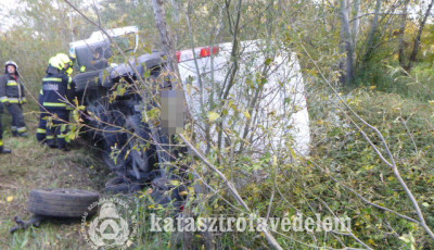 &Aacute;rokba borult egy kisteheraut&oacute; Balatonfenyvesn&eacute;l