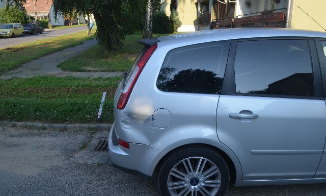 Ez az &uuml;tk&ouml;z&eacute;s az&eacute;rt biztos feltűnt a sofőrnek! Szemtan&uacute;kat keres a rendőrs&eacute;g